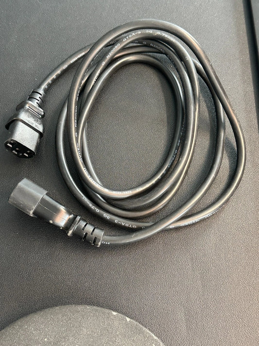 Kaltgeräte Verlängerungskabel C13 C14 2 m 5 A / 6KW max , 0,75mm² , schwarz