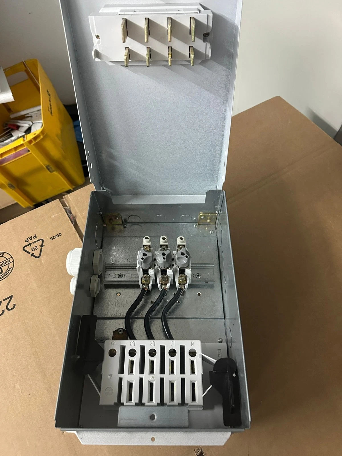 SIEMENS Abgangskasten BD2-AK2X/S18 63A 400V 3 POLIG D02 16A Sicherung